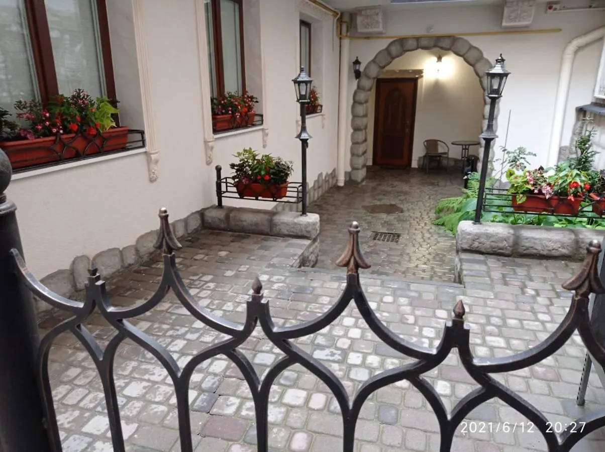 Rynok 25 Modern Lviv Center Apartment