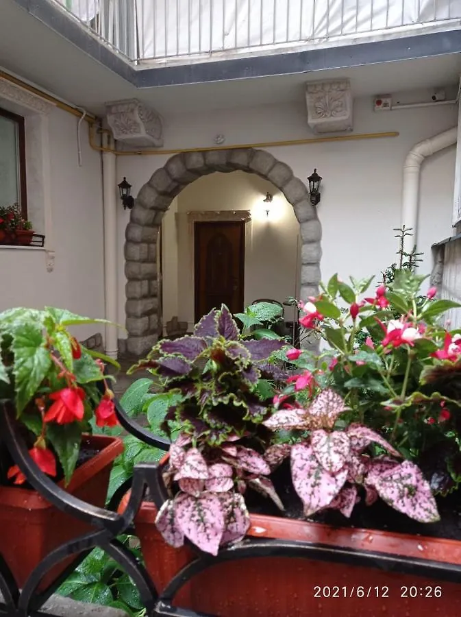 Rynok 25 Modern Lviv Center Apartment Ukraine