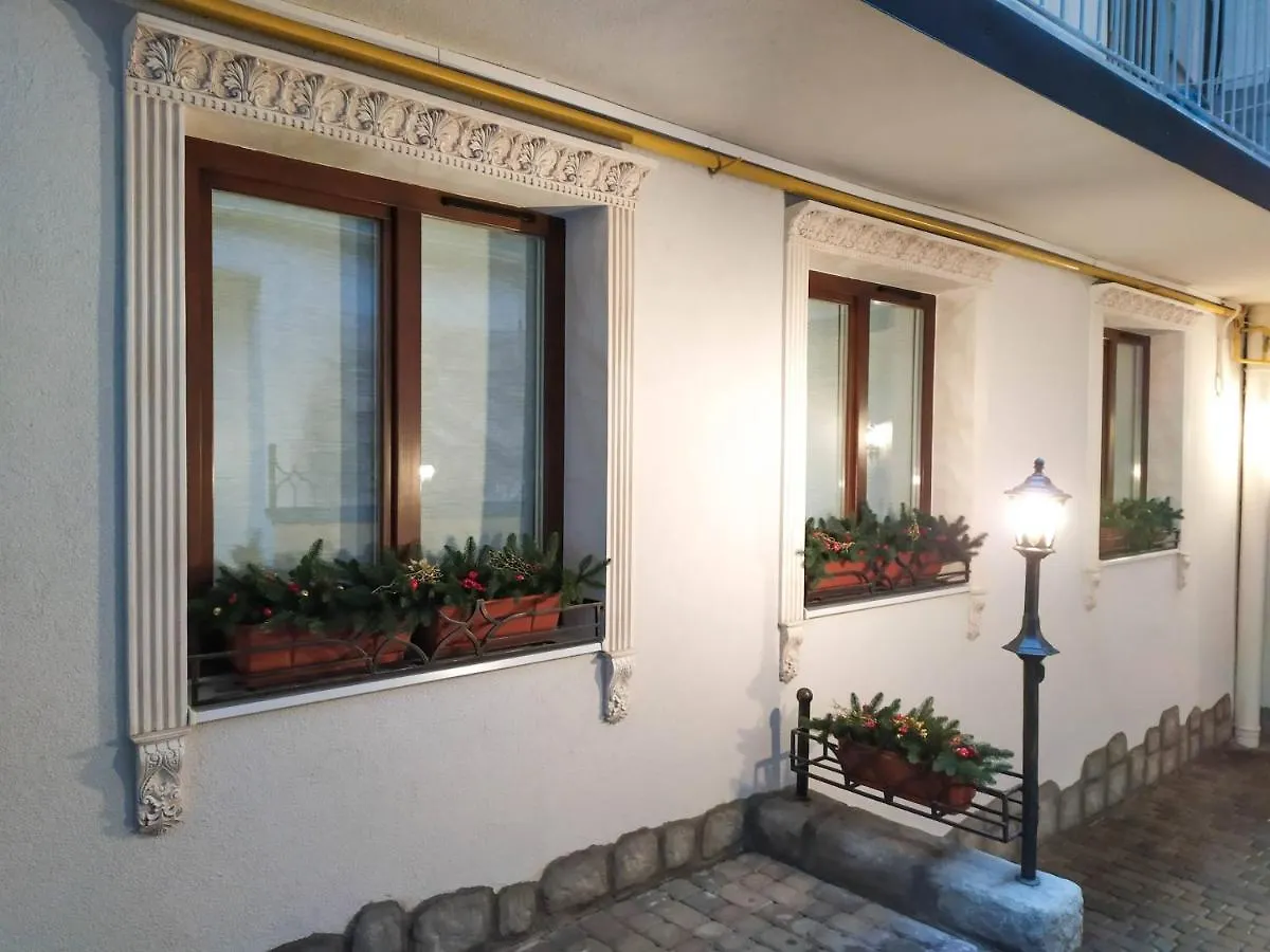 Rynok 25 Modern Lviv Center Apartment