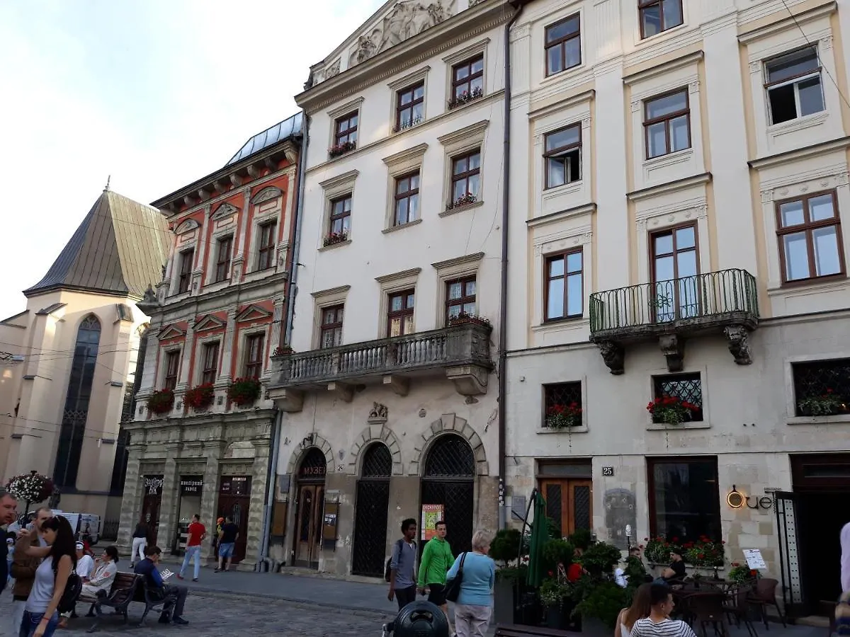 Rynok 25 Modern Lviv Center Apartment